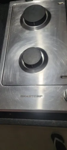 Fogão cooktop elétrico.