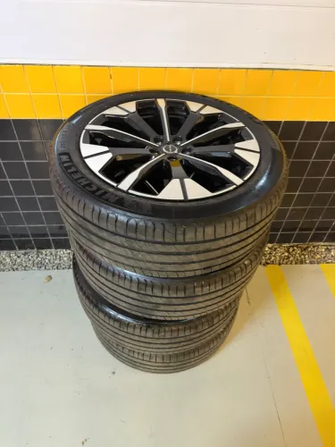 4 Rodas Volvo aro 20? original Novas. 