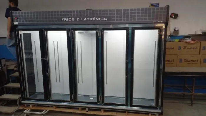 Geladeira expositora 5 portas frios e laticínios pronta entrega