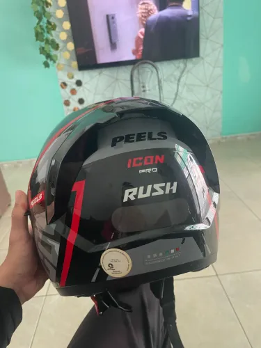 Capacete número 62