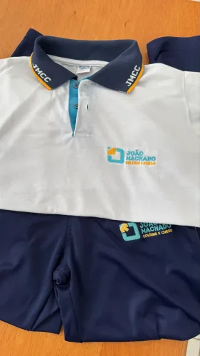Roupa de escola João Machado