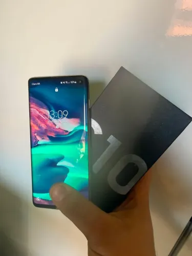 Vendo Samsung S10 impecável