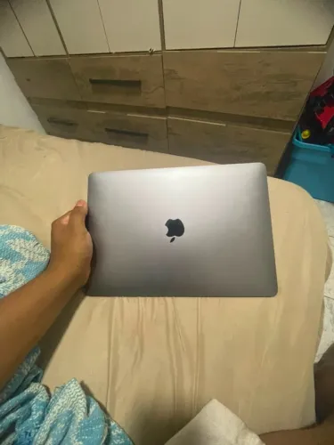 mac book m1 2020 semi novo