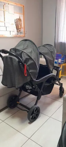 Vendo carrinho e bebê conforto para gêmeos