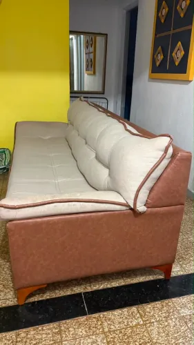 Vendo Sofá 3 lugares extremamente conservado