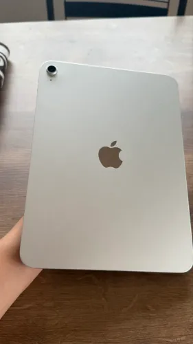 iPad 11ª Geração A16 128GB Wi-Fi + Teclado + Mouse + Capinha