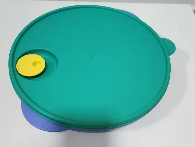 Tupperware Crystal Wave 3 litros com divisórias - NOVA