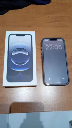 iPhone 16e