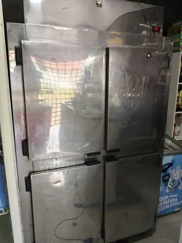 Vendo ou troco cervejeira 4 porta 
