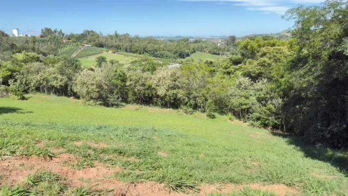 Terreno à Venda no Condomínio Reserva Santa Isabel em Louveira, no bairro Cana do Reino.