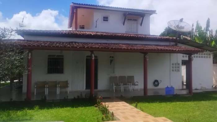Chácara de 2 Tarefas Toda Murada - 2 Casas, Piscina e Área de Churrasco