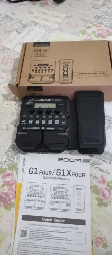 Pedaleira zoom G1x four. ( Nova )