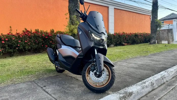 Vendo Nmax 2025 IMPECÁVEL! Apenas 1800km
