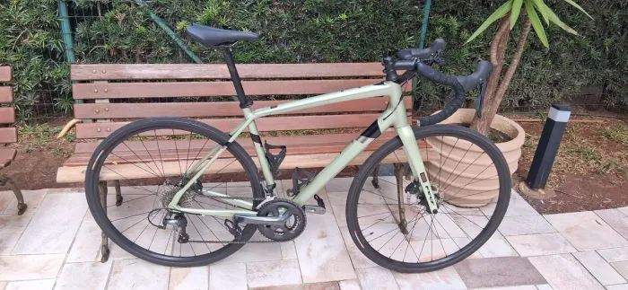 Bicicleta Felt VR 40 Tiagra Disc Hidraulic