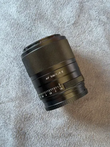 LENTE VILTROX 56mm F/1.4 PARA SONY E-MOUNT
