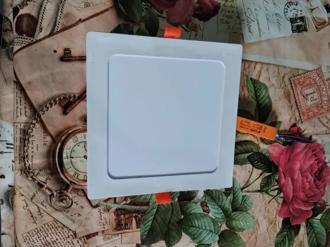 Lâmpada de led embutida 