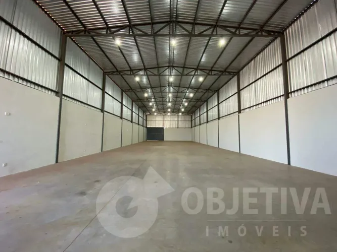 Galpão para aluguel, 3 vagas, Loteamento Centro Empresarial LESTE - UBERLANDIA/MG