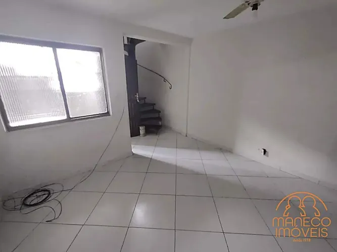 Casa à venda, 2 quartos, Caneleira - Santos/SP