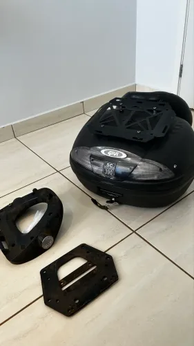 Baú givi 45 litros