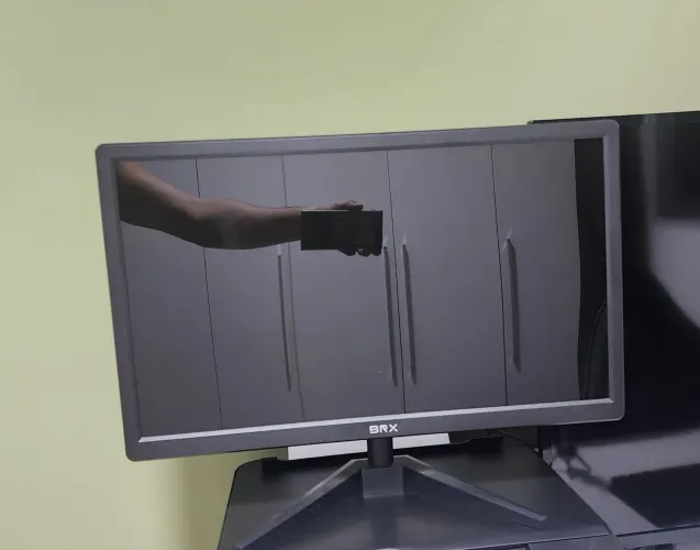 Vendo monitor de pc 23 polegadas. Extremamente novo! R$280,00