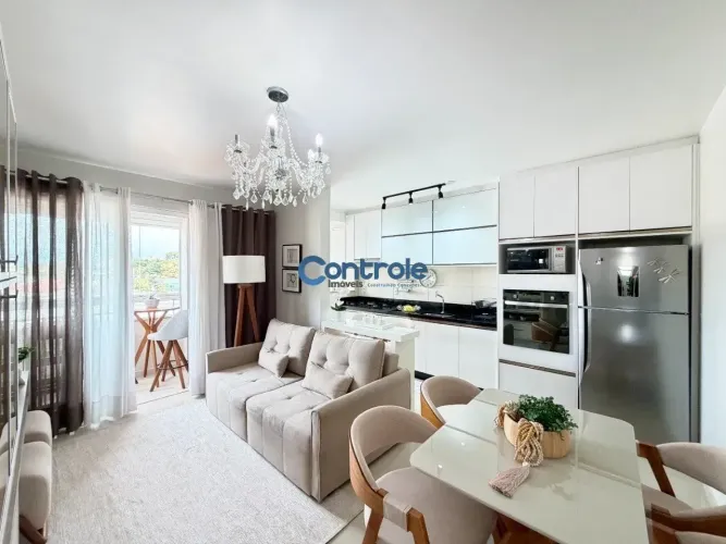 Apartamento com 02 dormitórios no Roçado, em São José/SC!