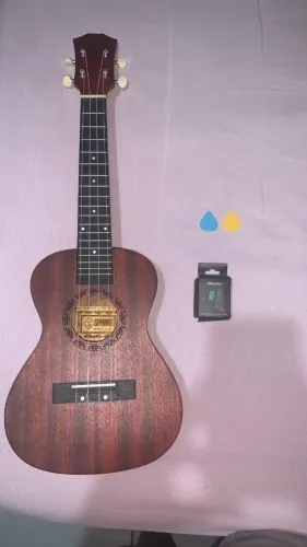 ukulele spring 4 cordas