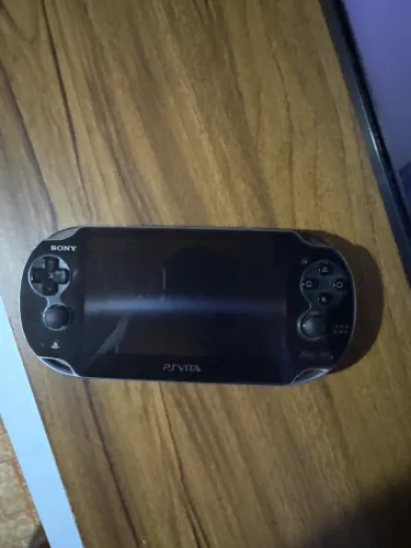 Vendo Ps Vita desbloqueado.