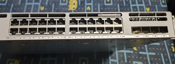 switch cisco catalyst 9300l 24 4x1g