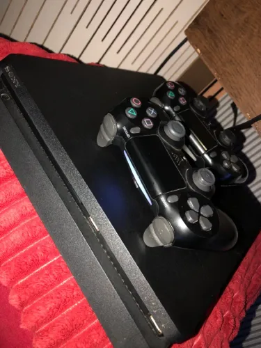 Ps4 slim a venda!