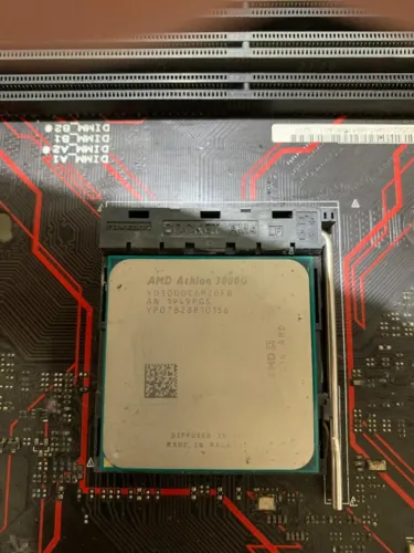 Processador AMD Athlon 3000G + Cooler Original (AM4)