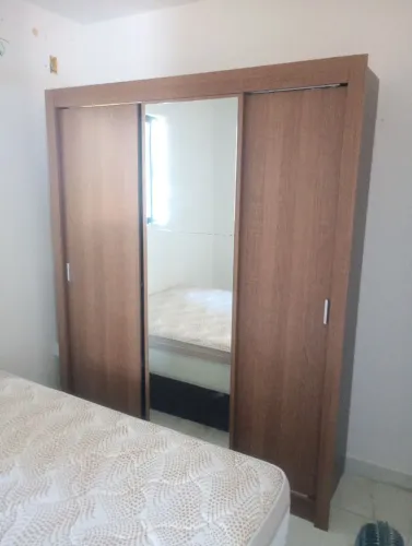 Guarda roupa novo apenas 2 meses de uso bem pouco usado e comprado na Magalu 
