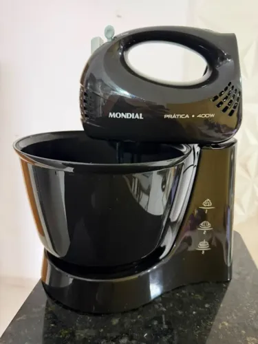 Batedeira Mondial Prática Black B-44 com 3 Velocidades - Preta - 220V