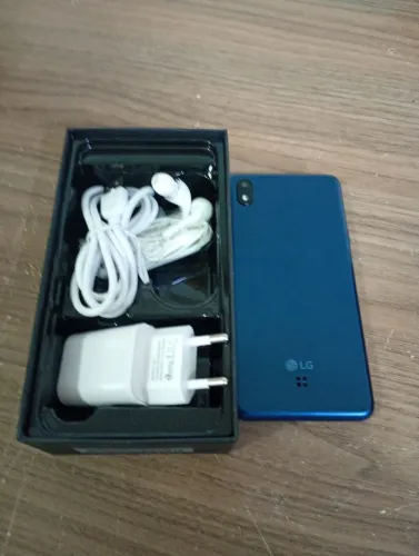 Torro celular em perfeito estado LG kg pra vender rápido 