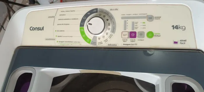 Máquina de lavar roupa Cônsul grande 14kg