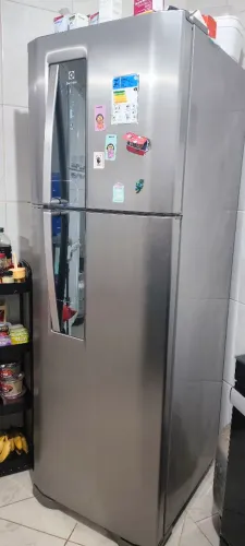 Geladeira Frost free inox Electrolux 382l