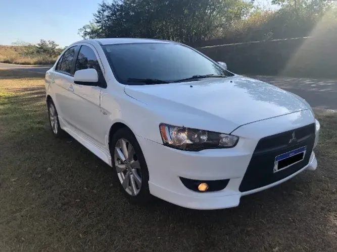 Mitsubishi Lancer 2.0 16V 160cv Aut. 2013