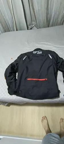 Vendo jaqueta gptech motociclista com todas as proteção e forro per usada 2x somente