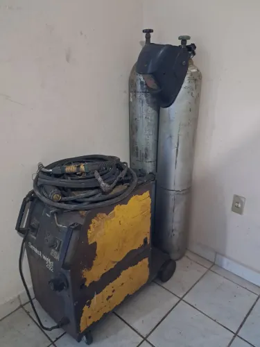 Maquina de solda mig  e 2 cilindros 