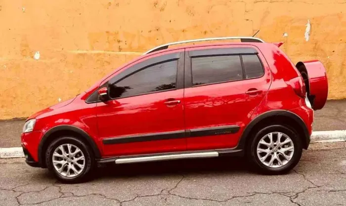 Volkswagen Crossfox 1.6 MI Total Flex 8V 5P 2013