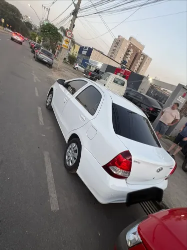 Toyota Etios X Sedan 1.5 Flex 16V 4P Mec. 2020