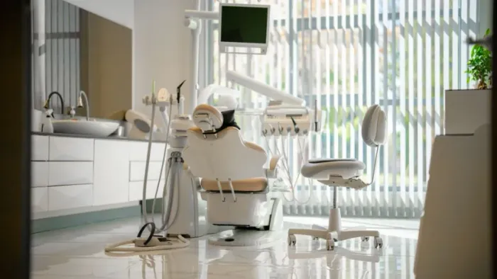Oportunidade: Clínica Odontológica Multidisciplinar Consolidada à Venda
