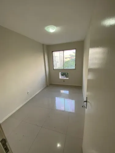 Imóvel para aluguel com 50 metros quadrados com 2 quartos em Campo Grande - Rio de Janeiro