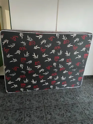 Vendo cama box casal