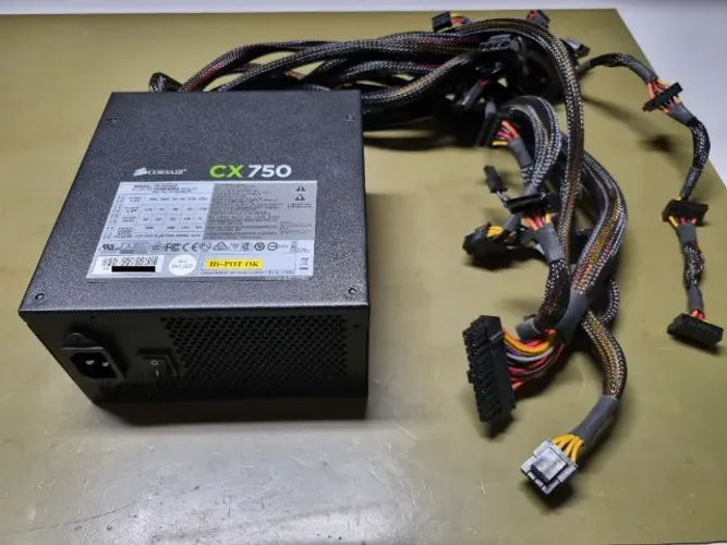Fonte Corsair Cx-m Series Cx750 750w 100v/240v
