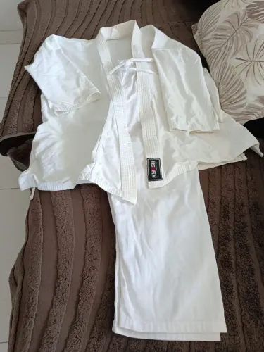 Kimono karate infantil