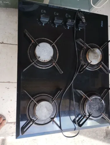 Fogão de mesa de 4 bocas.