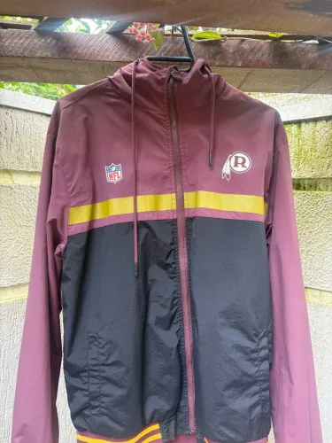 Jaqueta Corta-Vento da New Era do Washington Redskins