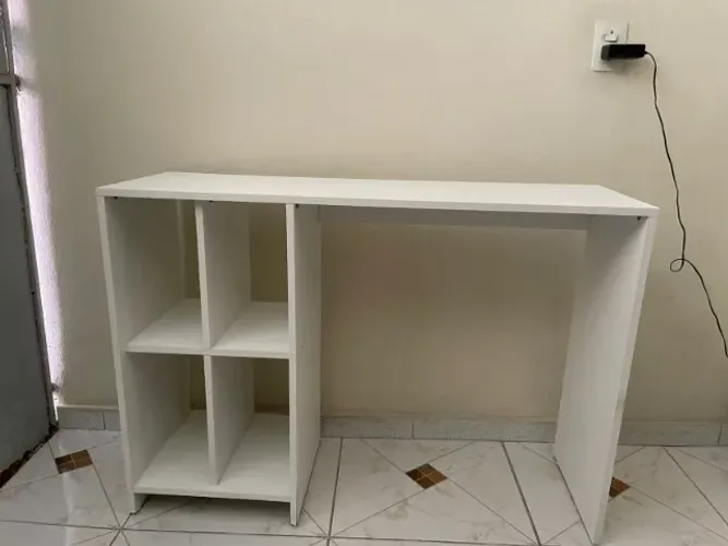 Escrivaninha para estudo