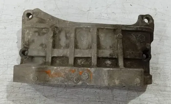 Suporte Do Motor Mitsubishi Lancer Colt Space 2000  