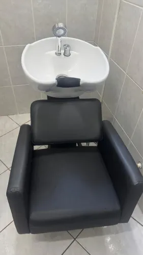 Lavatório com Cuba de louça